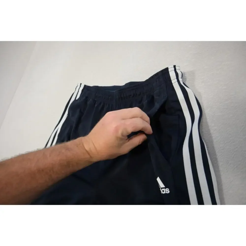 adidas color dark